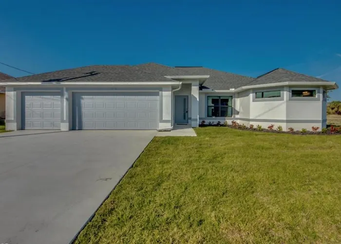 The Salt Life Get Away - Cape Coral, Florida